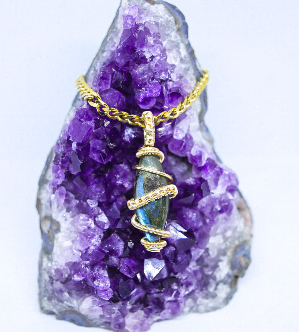 Labradorite | Spiritual Alchemist