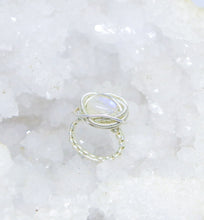 Load image into Gallery viewer, Silver | Moonstone Ring | Size 8.5